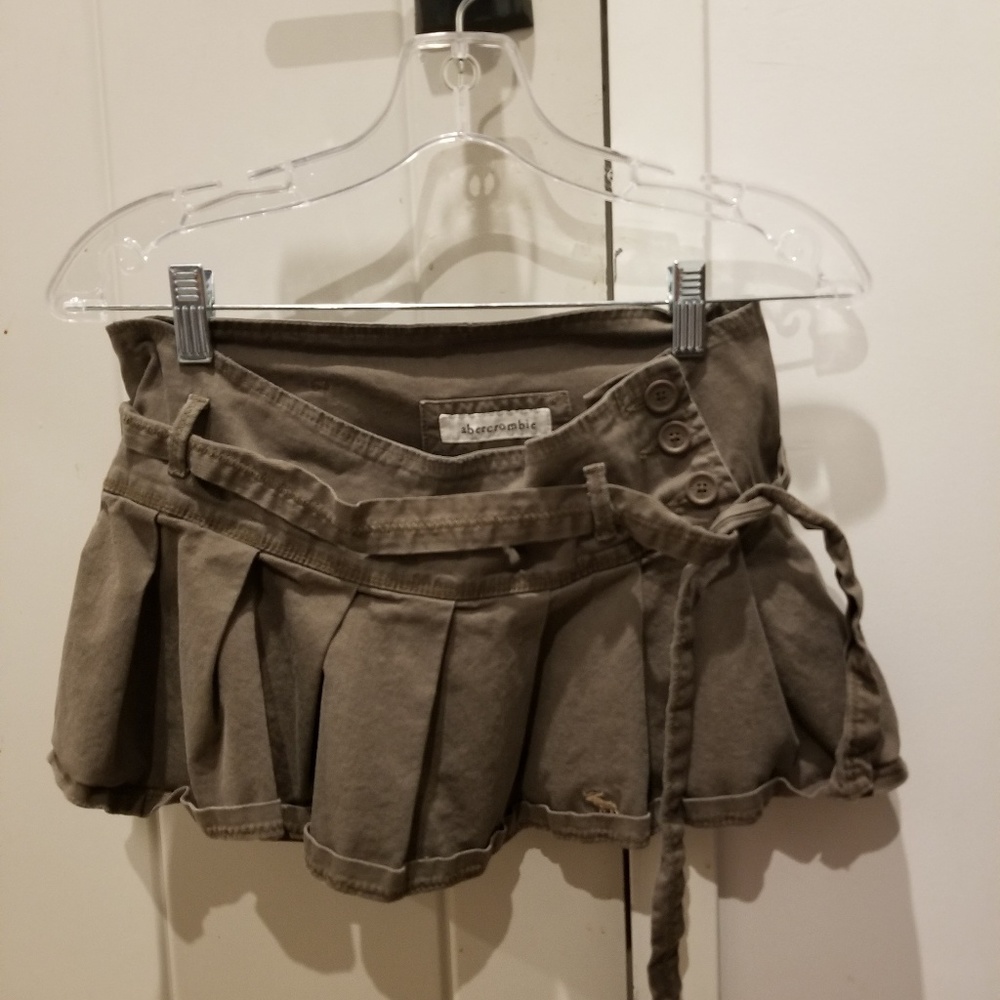 Abercrombie brown pleated mini skirt